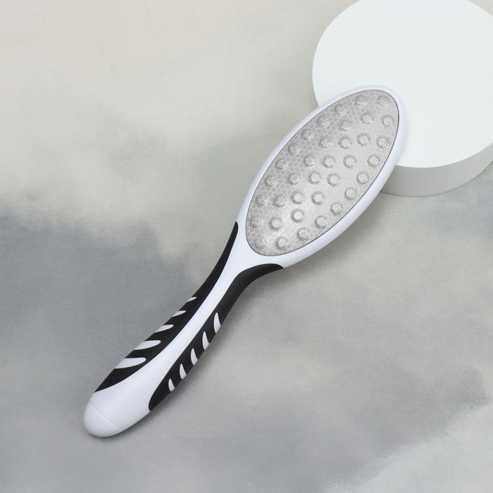 Пилка для ног, лазерная, двусторонняя, прорезиненная ручка, 23 см, цвет чёрный/белый Пилка для ног, лазерная, двусторонняя, прорезиненная ручка, 23 см, цвет чёрный/белый