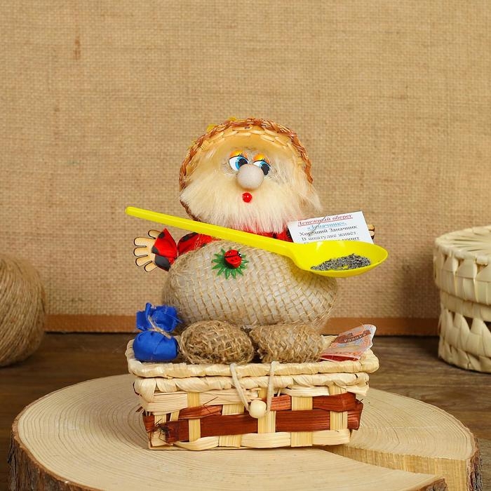 Оберег - шкатулка «Домовой», на сундучке, 12х17х19 см, микс Оберег - шкатулка «Домовой», на сундучке, 12х17х19 см, микс