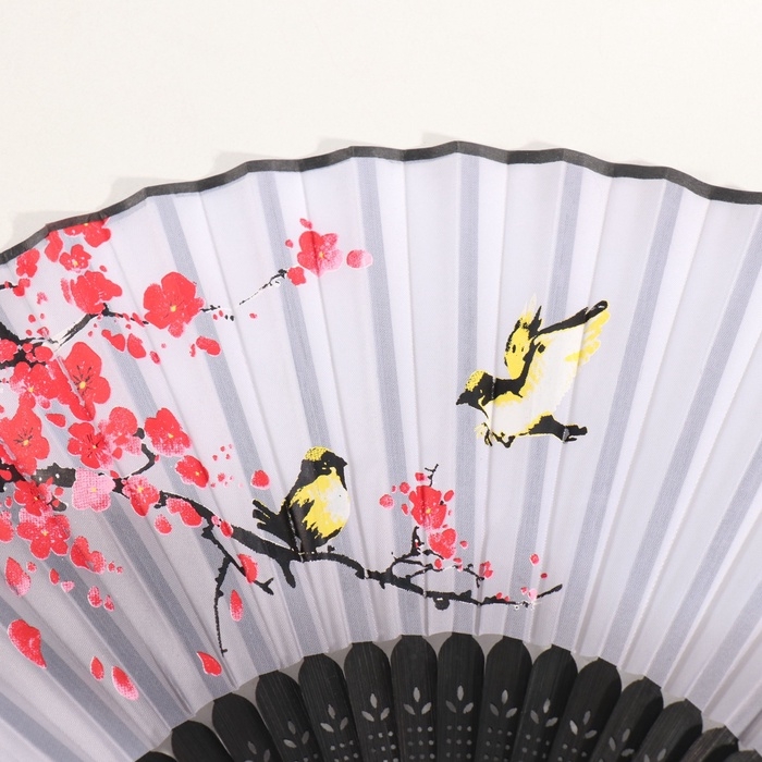 Веер бамбук, текстиль h=21 см  Веер бамбук, текстиль h=21 см "Красная сакура с птичками" белый, с кисточкой