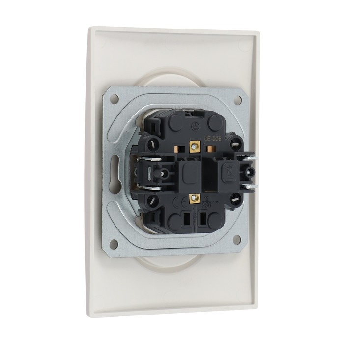 Розетка двухместная TOT Elegant, 10 А, скрытая, без з/к, белая Розетка двухместная TOT Elegant, 10 А, скрытая, без з/к, белая