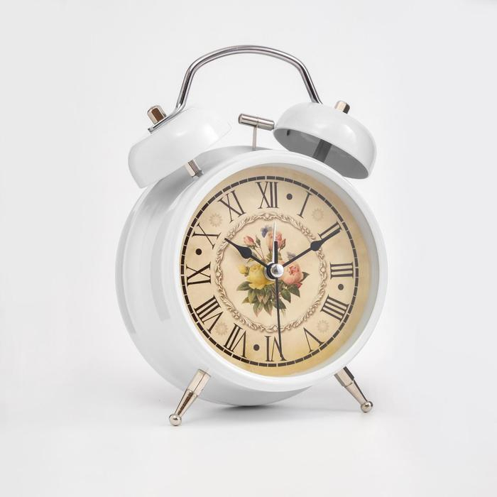 Будильник Будильник "Прованс", дискретный ход, d-9 см, с подсветкой, 17 х 11 см