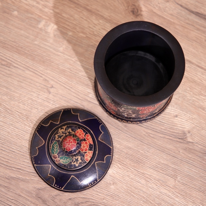 Баночка с крышкой деревянная, батик 12х12х15 см Баночка с крышкой деревянная, батик 12х12х15 см