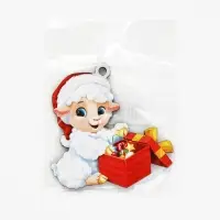 Елочная игрушка деревянная &laquo;Баран с подарком&raquo;, 83&times;85 мм
