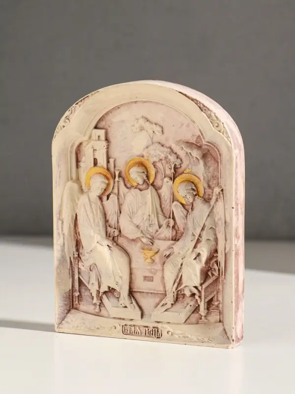 Икона с подвесом Икона с подвесом "Святая троица", размер 12х9х2 см, гипс, роспись