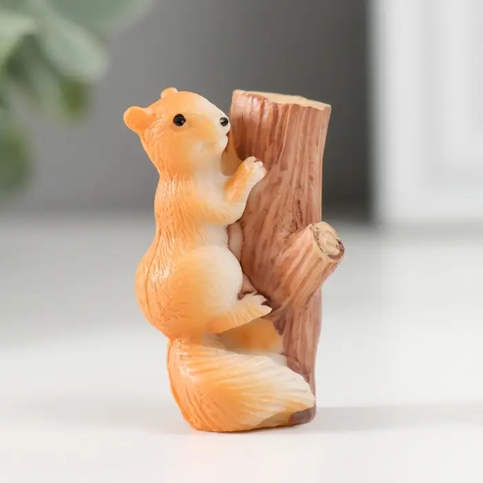 Фигурка полистоун &laquo;Озорная белочка&raquo;, 2&times;5&times;4 см, МИКС