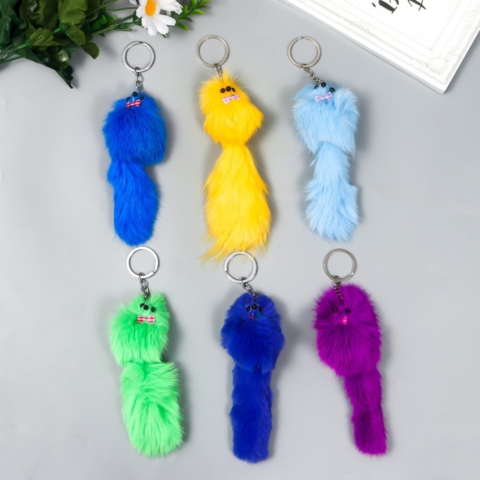 Пушистик на кольце 6,5 х 6,5 х 14 см, цвета МИКС Пушистик на кольце 6,5 х 6,5 х 14 см, цвета МИКС