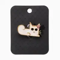Брошь перламутровый "Котёнок" с цветочком, цвет белый в золоте