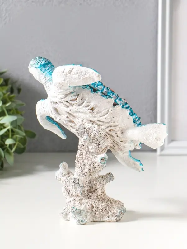 Фигурка полистоун &laquo;Коралловый риф. Черепаха на подставке&raquo;, 17.5&times;11&times;19 см
