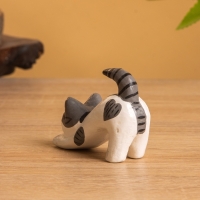 Сувенир «Потягивающийся Кот», 2.5×5×6 см, дерево, чёрно-белый
