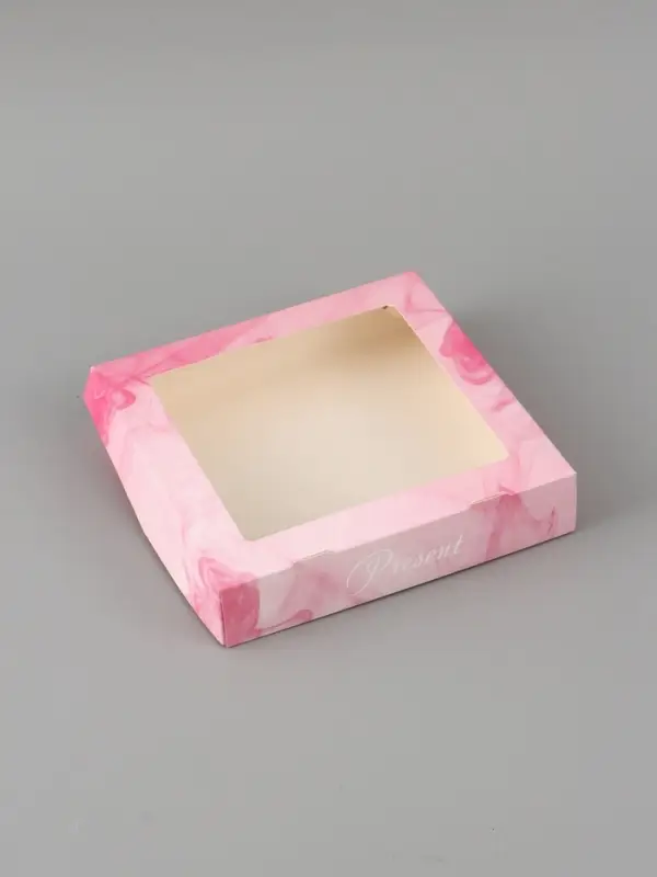 Коробка подарочная с окном &laquo;Подарок&raquo;, 20&times;20&times;4 см, самосборная