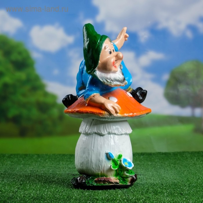 Садовая фигура  Садовая фигура "Гном на мухоморе на животе" 37х22см,