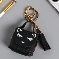 Брелок кожзам с карабином, с кистью "Сумочка. Котик" чёрный 5х2,5х6 см Брелок кожзам с карабином, с кистью "Сумочка. Котик" чёрный 5х2,5х6 см