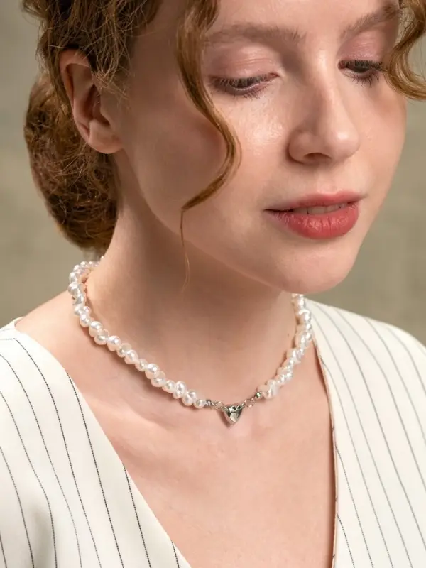 Колье жемчужное &laquo;Сердце&raquo;, 35 см, белое в серебре