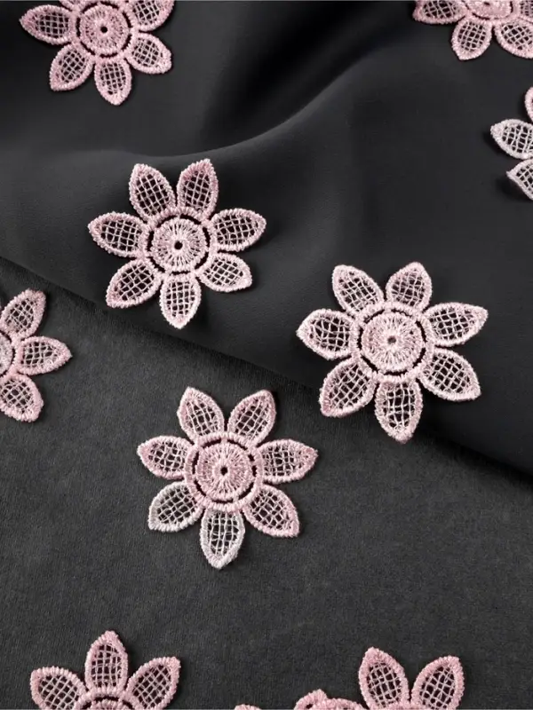 Аппликация для одежды «Цветок», кружевная, d=4.5 см, 10 шт., розовая Аппликация для одежды «Цветок», кружевная, d=4.5 см, 10 шт., розовая