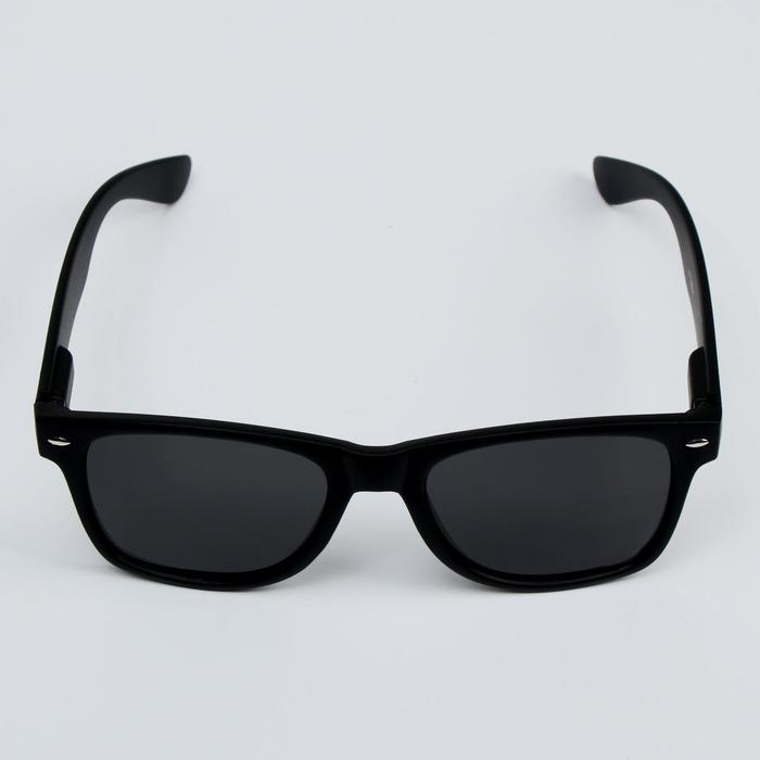 Очки солнцезащитные OneSun,14 х 4.5 х 5.5 см, черные Очки солнцезащитные OneSun,14 х 4.5 х 5.5 см, черные