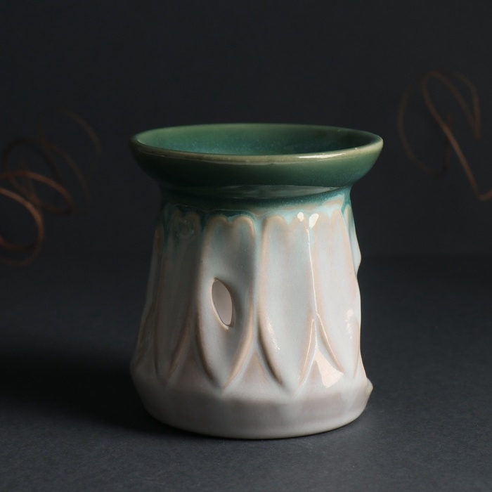 Аромалампа керамика Аромалампа керамика "Длинный лист" зеленый 8,5х8,5х9,7 см