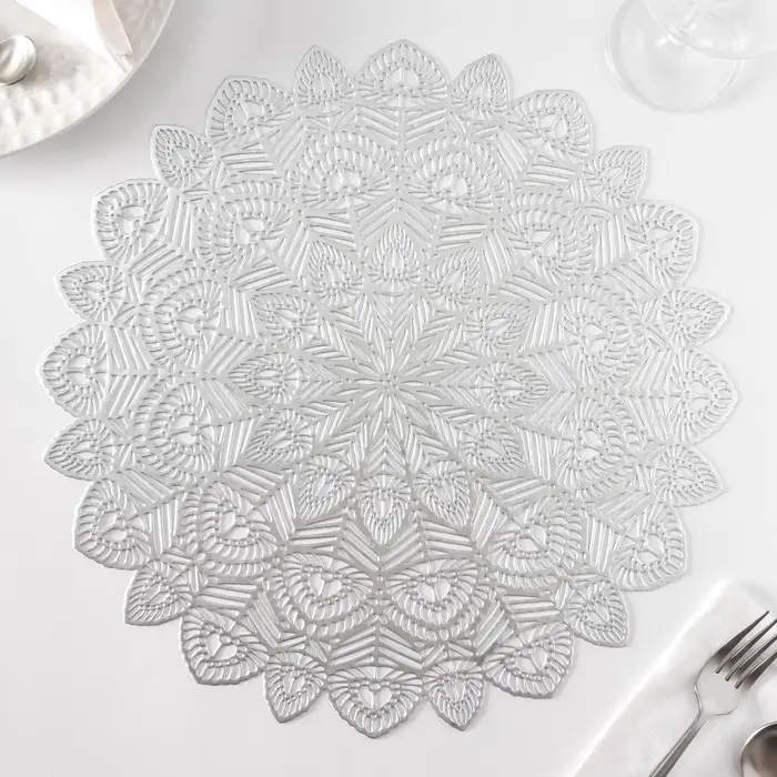 Салфетки сервировочные на стол Доляна &laquo;Цунами&raquo;, d=38 см, 4 шт., серебряные