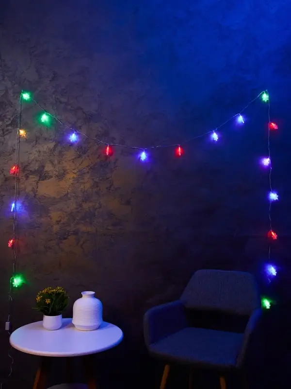 Гирлянда &laquo;Нить&raquo; 5 м с насадками &laquo;Снежинки&raquo;, IP20, прозрачная нить, 20 LED, свечение мульти (RG/RB), мигание, 220 В