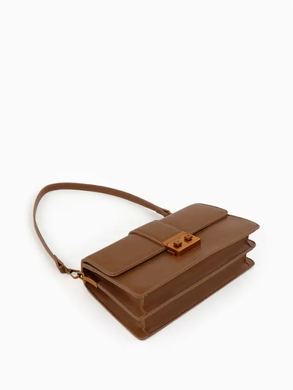 Сумка женская мессенджер TEXTURA на клапане, 26&times;8.5&times;14 см, светло-коричневая
