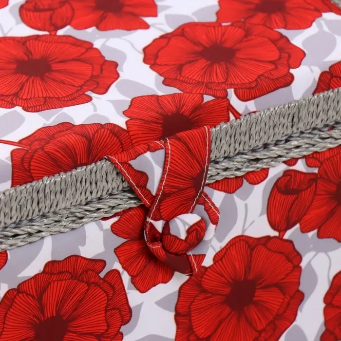 Шкатулка для рукоделия и шитья &laquo;Красные маки на белом&raquo;, хранение ниток, иголок, мелочи, 19&times;26&times;14.5 см