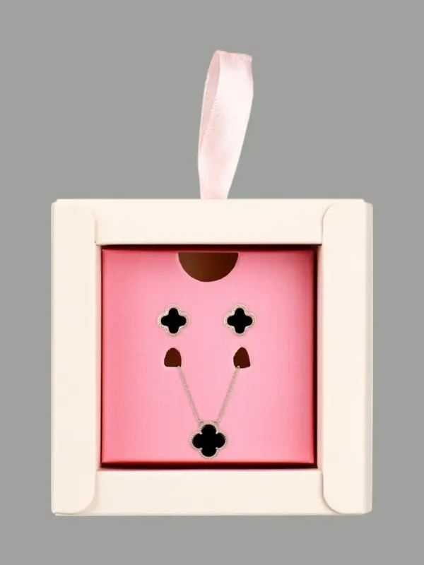 Коробка-пакет под бижутерию «Самой нежной», 7.5 х 7.5 х 3.5 см