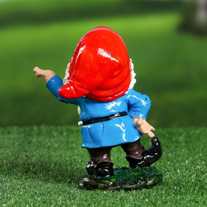 Садовая фигура  Садовая фигура "Гном руки в разные стороны" 13х10х17см