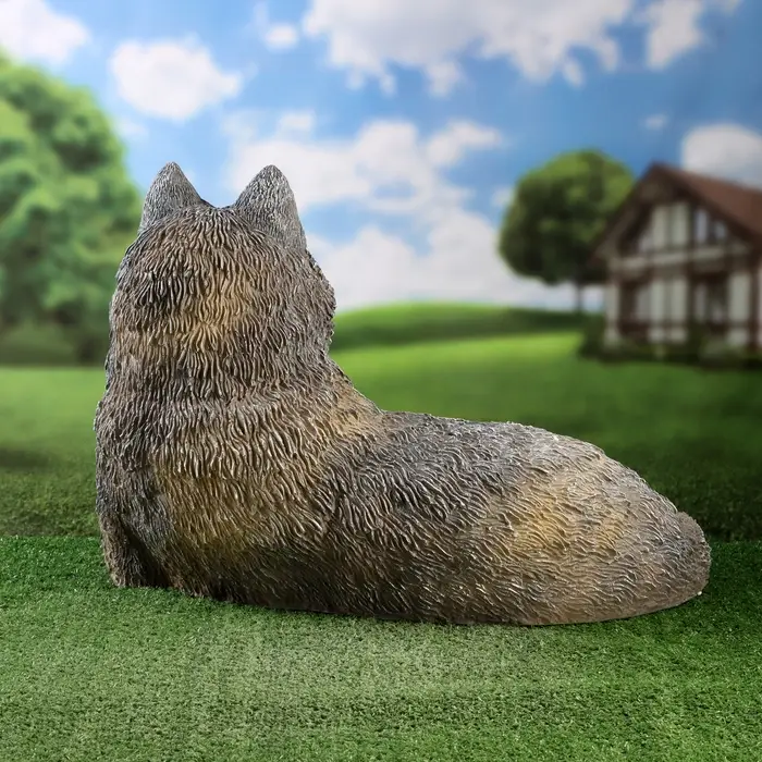Садовая фигура из полистоуна &laquo;Волк лежит&raquo;, 43&times;60&times;43 см
