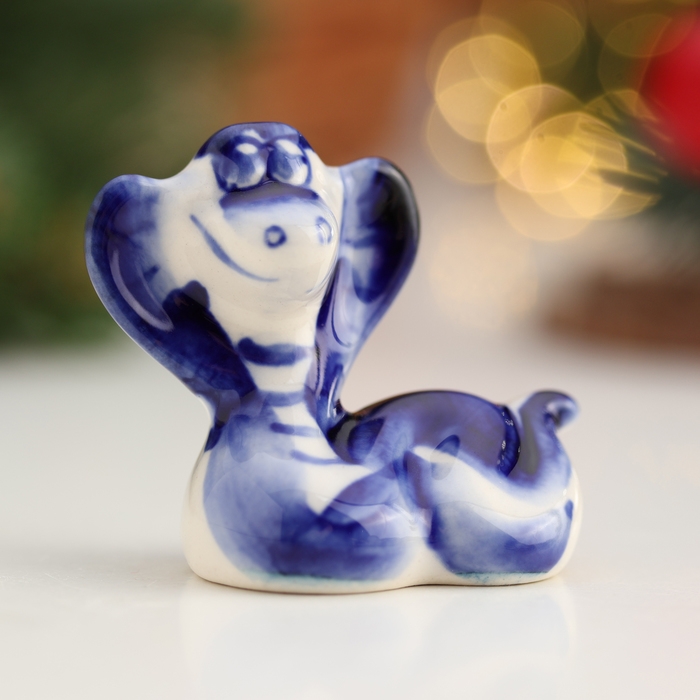 Новый год. Сувенир символ года Новый год. Сувенир символ года "Змея Маруся", гжель, 4,5 см