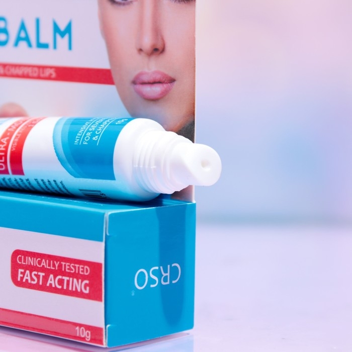 Бальзам-мазь для губ натуральная, заживляющая Бальзам-мазь для губ натуральная, заживляющая