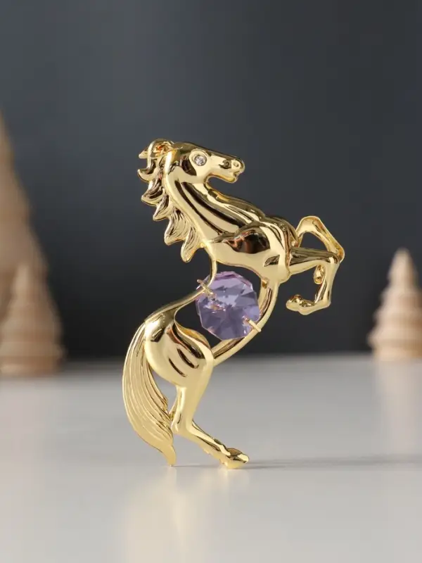 Сувенир Лошадь с 2-мя фиолетовыми хрусталиками, 5,5х2х8 см. Сувенир Лошадь с 2-мя фиолетовыми хрусталиками, 5,5х2х8 см.