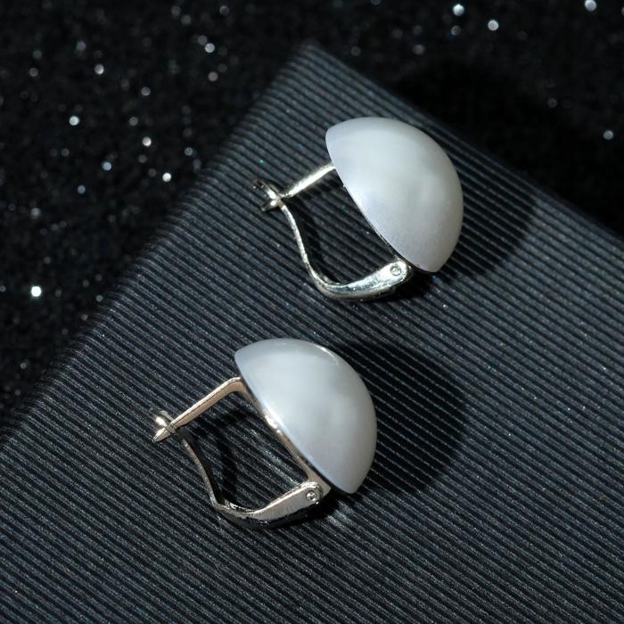 Серьги с жемчугом «Цветок» рассвет, белый в серебре Серьги с жемчугом «Цветок» рассвет, белый в серебре