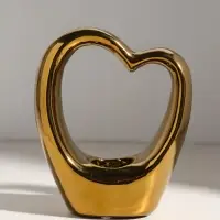 Подсвечник на 1 свечу &laquo;Сердце&raquo;, d=4 см, золото, 14.5&times;6&times;17 см