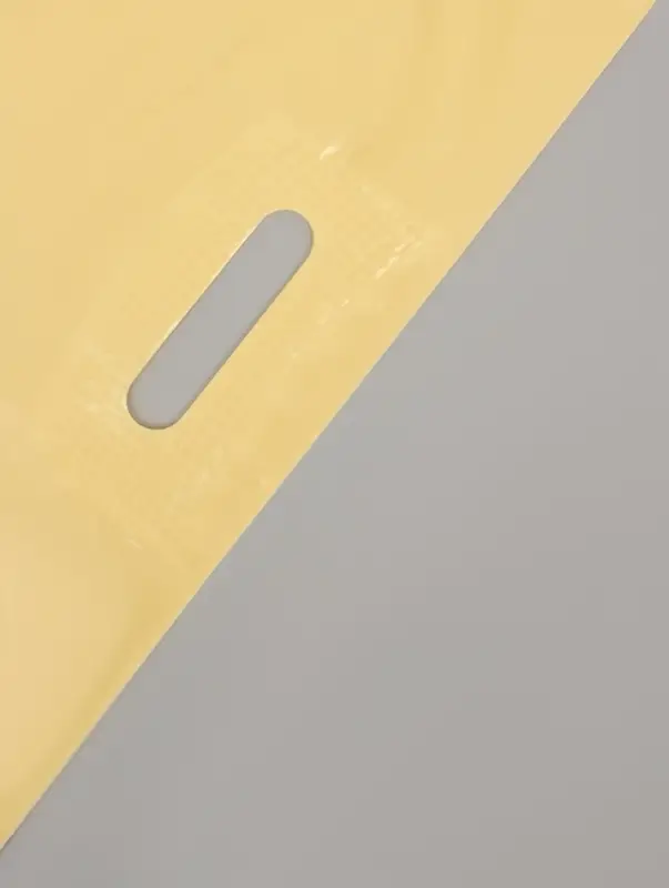 Пакет полиэтиленовый с вырубной ручкой, молочный 40&times;50 см, 60 мкм