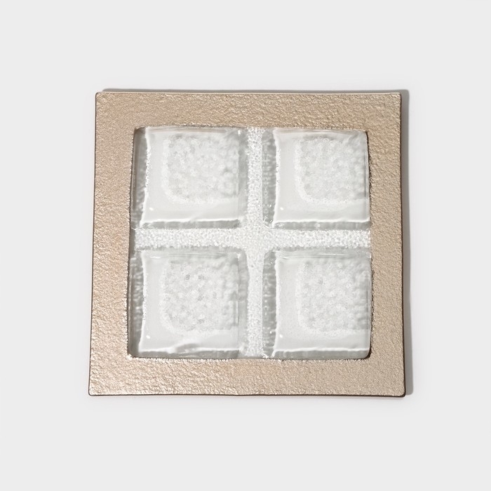 Менажница 4 секции Magistro «Сияние», 25×25×2 см, цвет золотой Менажница 4 секции Magistro «Сияние», 25×25×2 см, цвет золотой