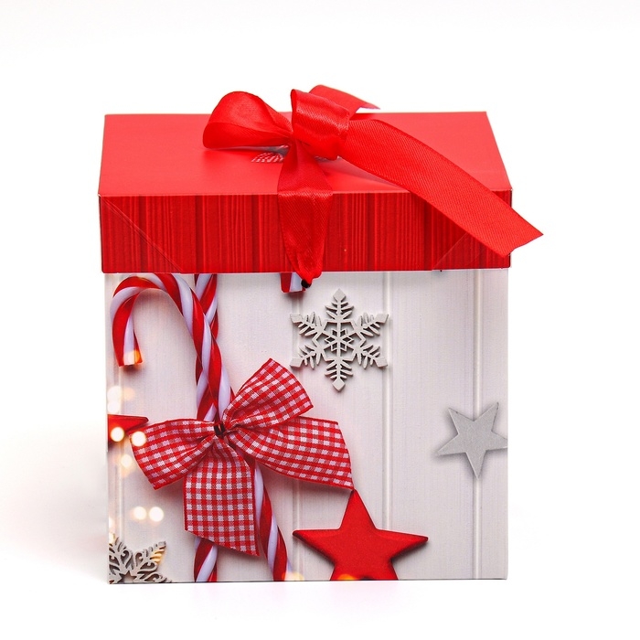 Новый год. Коробка подарочная новогодняя складная Новый год. Коробка подарочная новогодняя складная "Новый год леденцы" 15х15х15 см.