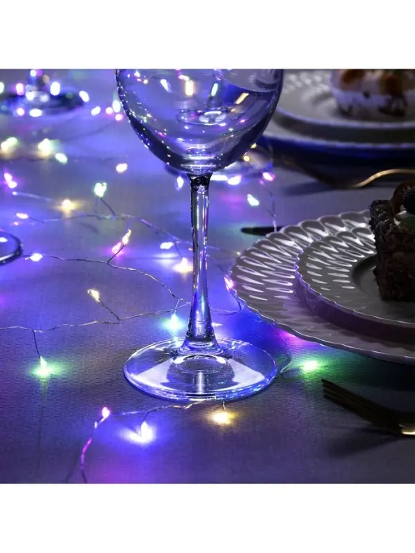 Гирлянда &laquo;Мишура&raquo; 2 м, роса, IP20, серебристая нить, 50 LED, от батареек CR2032&times;2, свечение мульти