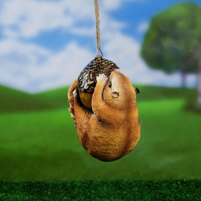 Подвесной декор  Подвесной декор "Белка на желуде" 17х17х8см