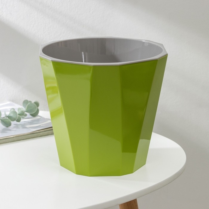 Кашпо для цветов со вставкой «Палермо», 3,6 л, цвет оливковый Кашпо для цветов со вставкой «Палермо», 3,6 л, цвет оливковый