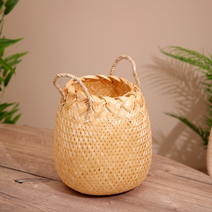 Корзина плетёная, из бамбука 27х27х25 см Корзина плетёная, из бамбука 27х27х25 см