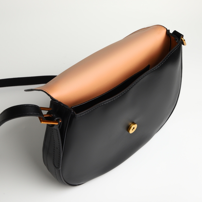 Сумка женская на клапане TEXTURA, средний размер, цвет чёрный Сумка женская на клапане TEXTURA, средний размер, цвет чёрный