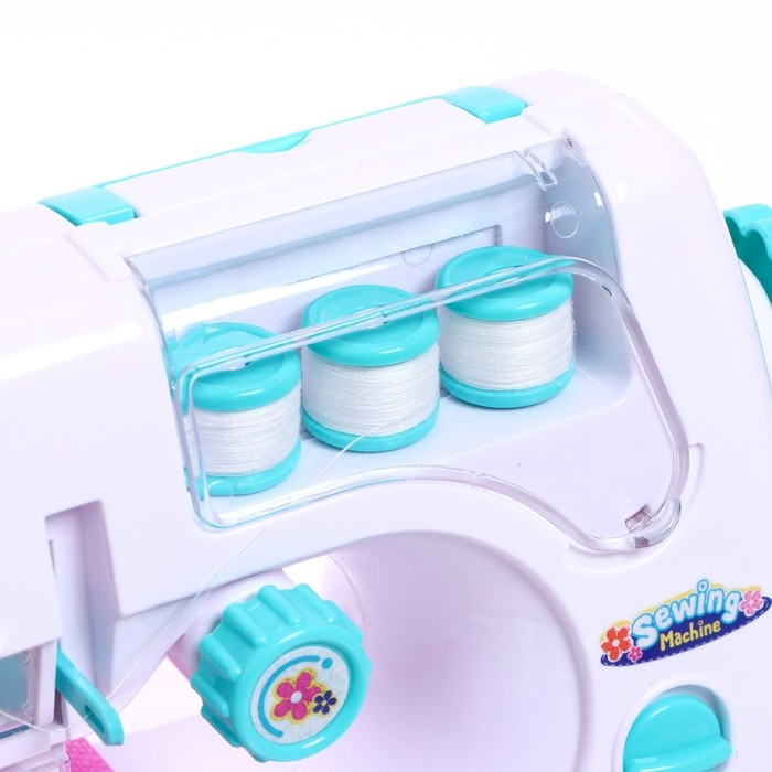 Швейная машинка «Рукодельница» 3 катушки Швейная машинка «Рукодельница» 3 катушки