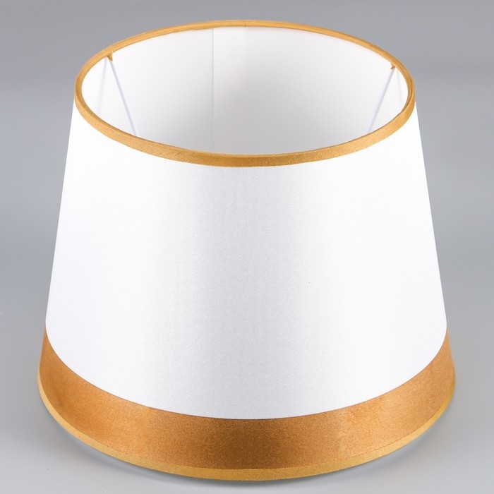Абажур E27 бело-золотой 26х26х20 см Абажур E27 бело-золотой 26х26х20 см