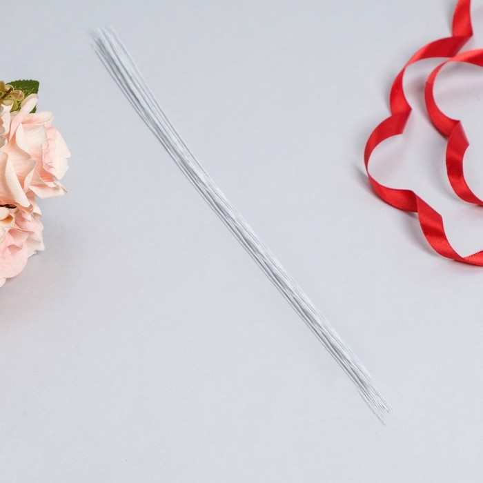 Флористическая проволока в бумажной оплётке  Флористическая проволока в бумажной оплётке "Белая", длина 40 см, 0,7 мм, набор 30 шт