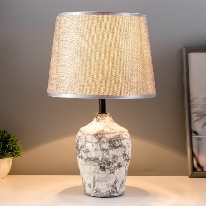 Настольная лампа Настольная лампа "Далия" Е14 40Вт серый 22,5х22,5х37см RISALUX