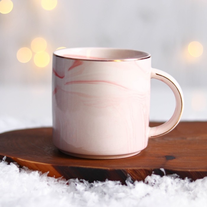 Новый год. Кружка керамическая «Волшебству быть», 350 мл, цвет розовый Новый год. Кружка керамическая «Волшебству быть», 350 мл, цвет розовый