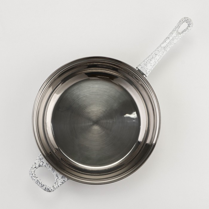 Набор посуды из нержавеющей стали Доляна «Мрамор», 8 предметов: ковш 1,5 л, 2 кастрюли 2/3 л, сковорода d=24 см, крышки, стенки 0,3 мм, дно 5 мм