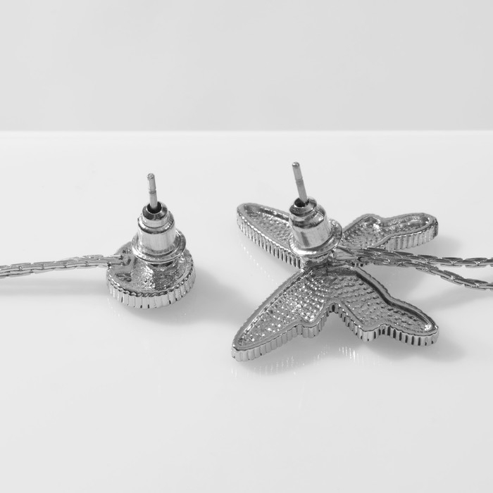 Серьги висячие со стразами «Бабочка» и круг, цвет чёрно-белый в серебре