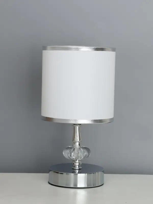 Лампа настольная RISALUX &laquo;Фиорди&raquo;, E14, 40 Вт, серебристо-белая, 13&times;13&times;24.5 см