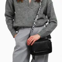 Сумка женская кросс-боди TEXTURA на молнии, 21&times;7&times;13 см, чёрная