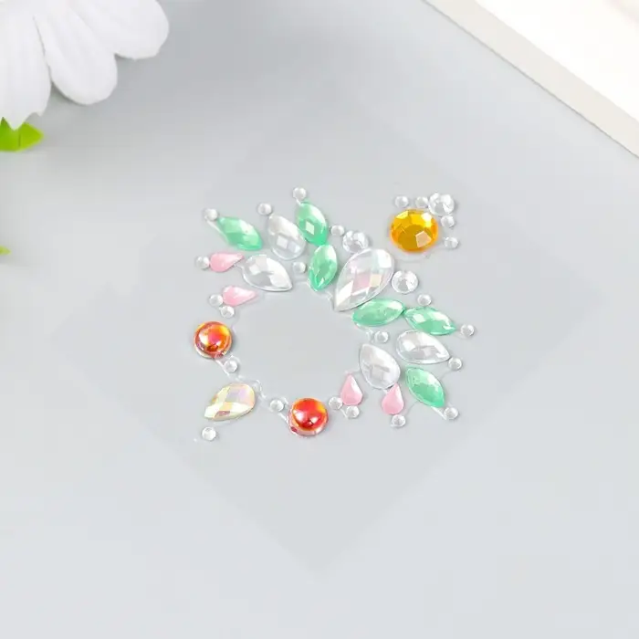 Наклейка пластик стразы Наклейка пластик стразы "Украшение. Тиара" МИКС 5,6х6,2 см